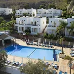 Lambis & Aparthotel Líndos