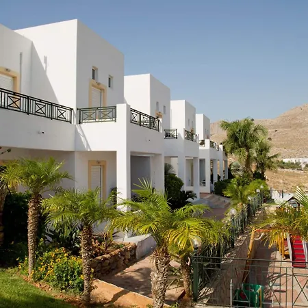 Lambis & Apartmanhotel Líndosz