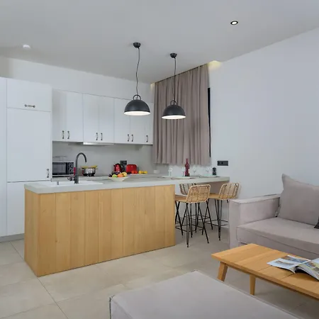 Lambis & 3* Líndosz