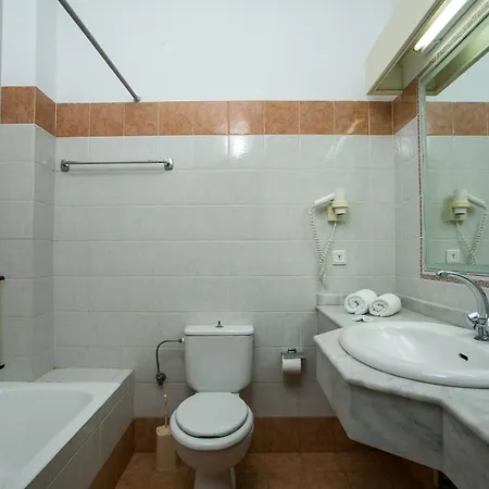 Lambis & 3* Lindos (Rhodes)