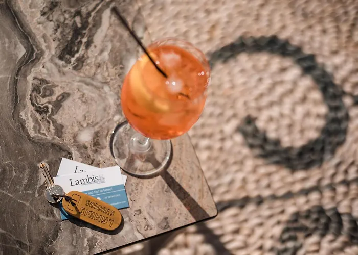 Lambis & Appart hôtel 3*