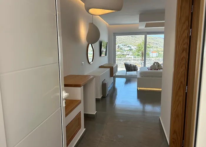 Hotel apartamentowy Lambis & 3*