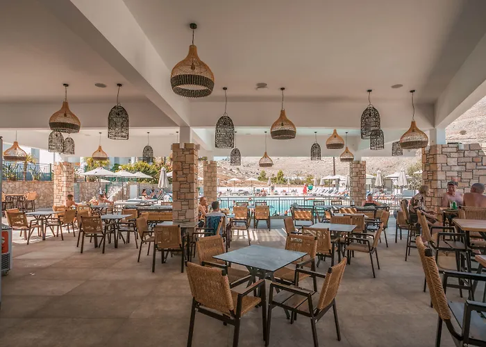 Lambis & 3* Lindos (Rhodes)