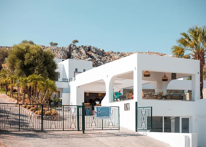 Lambis & 3* Lindos (Rhodes)