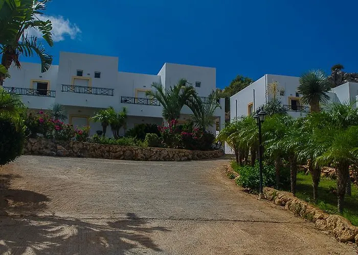 Lambis & Hotel apartamentowy Líndos