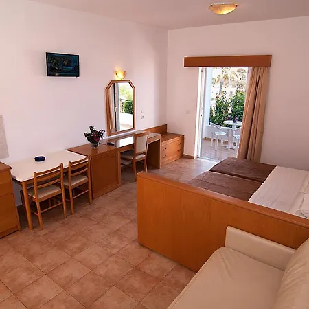 Lambis & Hotel de apartamente Líndos