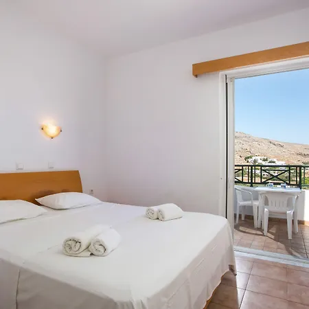 Lambis & Hotel de apartamente 3*