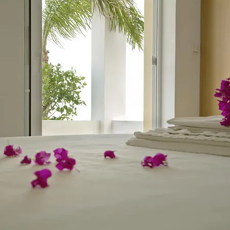 Hotel de apartamente Lambis &