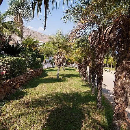 Lambis & Hotel de apartamente