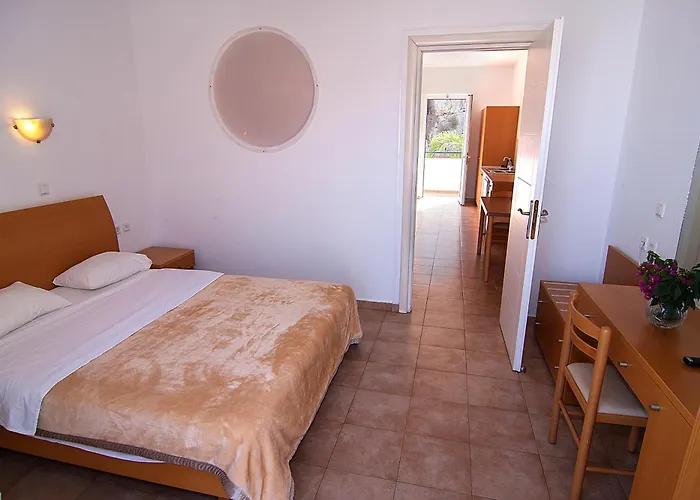 Lambis & Hotel apartamentowy