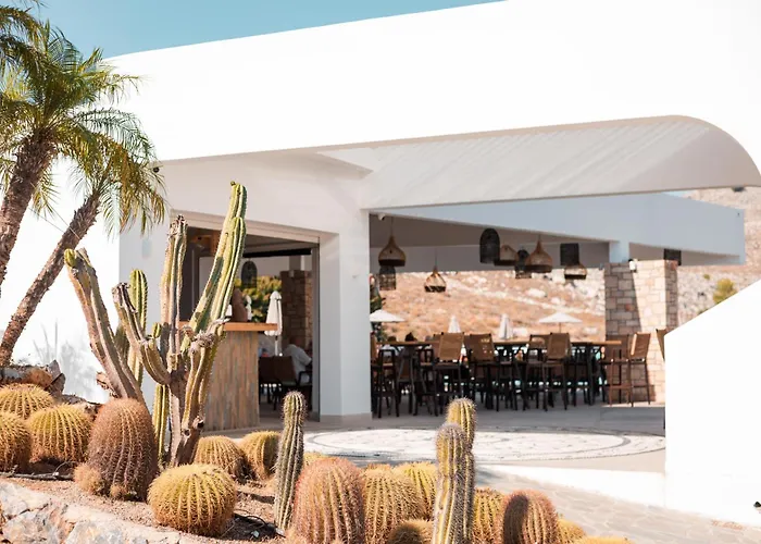 Lambis & Hotel apartamentowy 3*