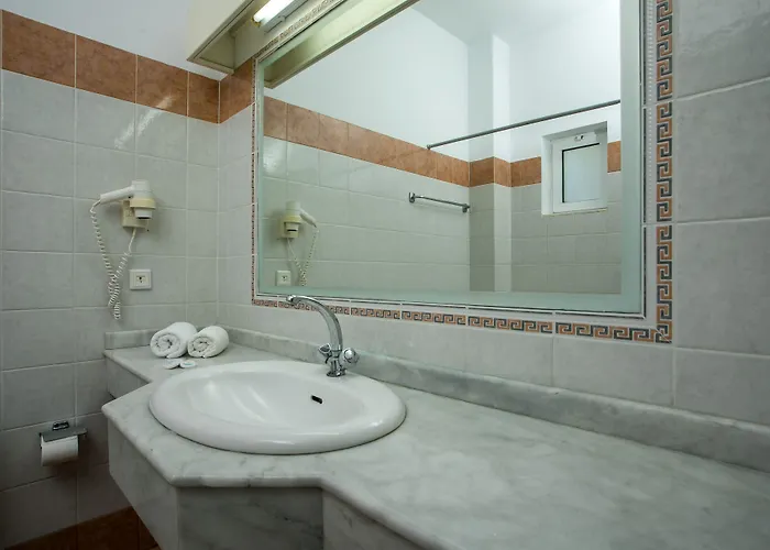 Hotel apartamentowy Lambis & 3*
