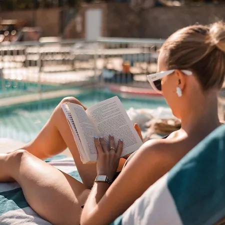 Lambis & 3* Λίνδος