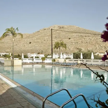 Ξενοδοχείο με διαμερίσματα Lambis & Λίνδος